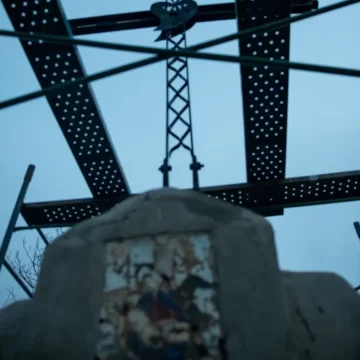 Timbúes comenzó la restauración de la histórica Cruz de la Colonia