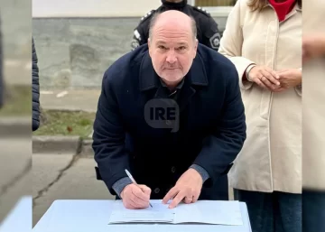 Carrizales firmó un nuevo convenio del Programa Vínculos para mejorar la iluminación urbana
