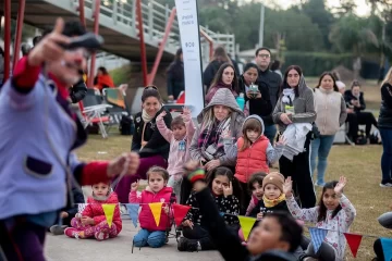 FIORENZA-INAUGURO-EL-NUEVO-PARQUE-COMUNAL-DE-TIMBUES-Este-sabado_-el-Presidente-Comunal-de-Timbues_-_1-728x486