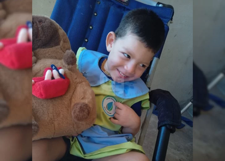 Organizan un torneo de fútbol en Timbúes para ayudar a Tomi, el niño que necesita un tratamiento en México