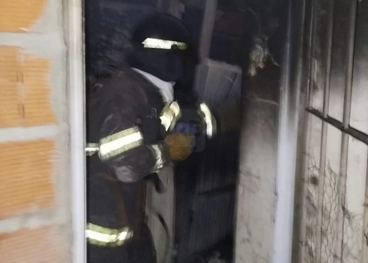 San Lorenzo: En estado de ebriedad, prendió fuego su casa y terminó detenido