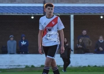 Gran conmoción: Falleció un jugador de 19 años de Nelson que sufrió un golpe en un partido