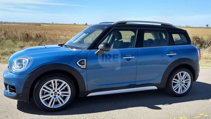 Fue a la cancha a ver a los semi finalistas del año en Serodino y le robaron el Mini Cooper