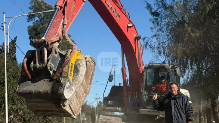 Viene a pleno: Comenzó la repavimentación del camino al cementerio en Oliveros