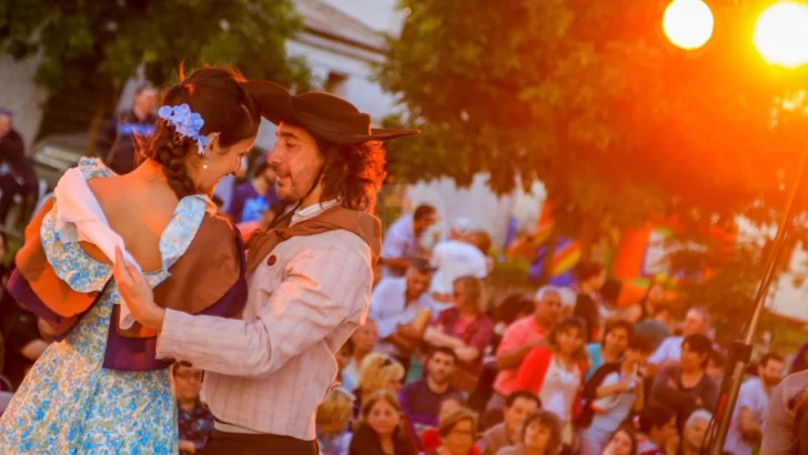 Este sábado, Puerto se viste de tradición en una nueva peña