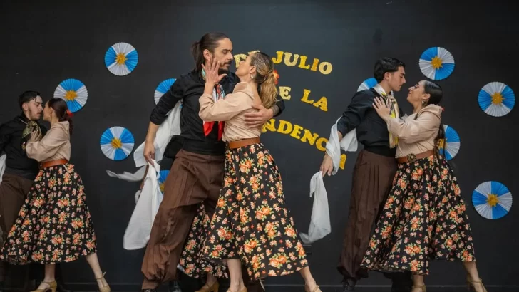 Emotiva celebración del día de la Independencia en Timbúes