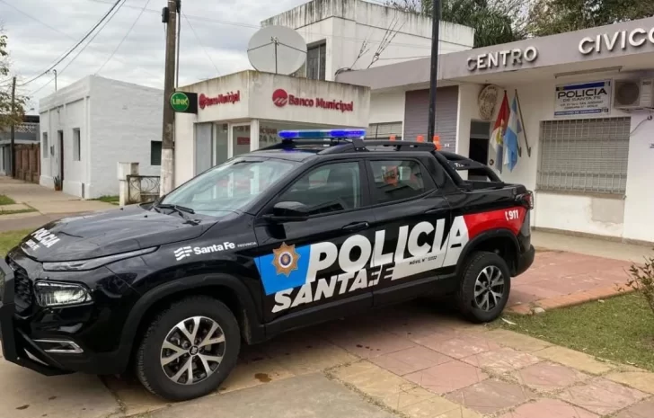 Detuvieron a un hombre y un menor en La Boca con motocicleta adulterada
