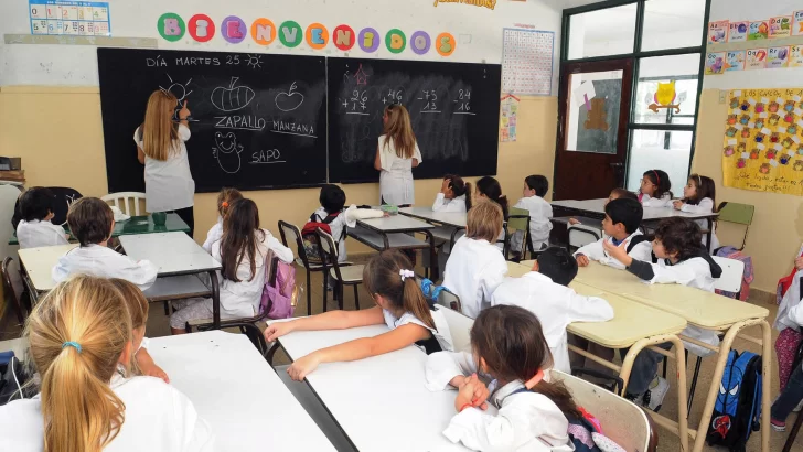 Más de 51 mil docentes directivos, secretarios y preceptores cobrarán el incentivo mensual de Asistencia Perfecta correspondiente a junio