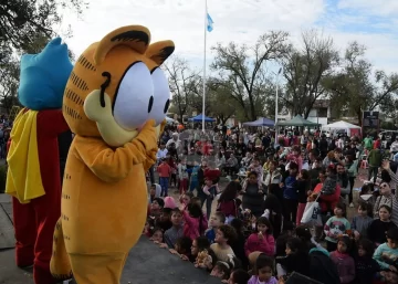 Vacaciones de invierno en Fray Luis Beltrán: Cine, acrobacias y actividades para toda la familia