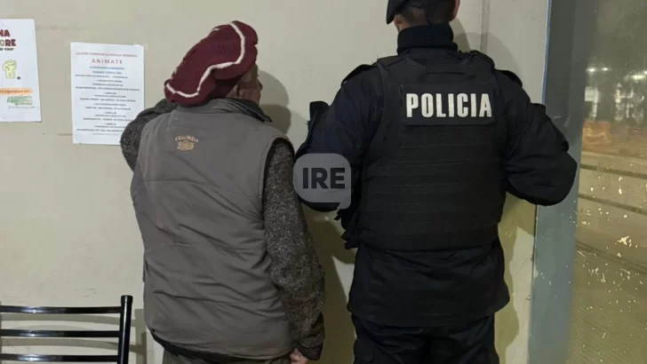 Un hombre de 85 años fue detenido por efectuar disparos contra la casa de una mujer