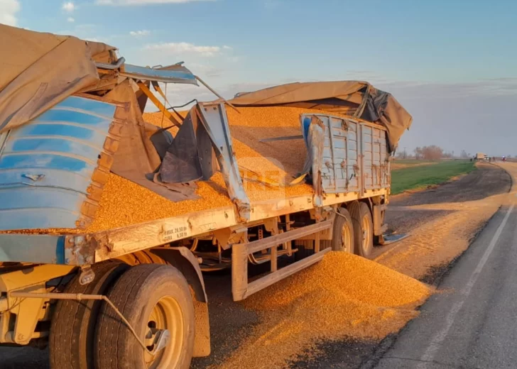 Accidente en Ruta 34: Choque entre dos camiones cerca de estación de Clason