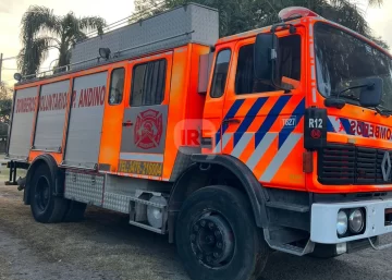 Invitación especial: Hoy los Bomberos de Andino presentan con orgullo su nueva unidad