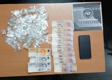 Detuvieron a un menor de Oliveros con 59 envoltorios de cocaína en Puerto San Martín Detuvieron a un menor de Oliveros con 59 envoltorios de cocaína en Puerto San Martín