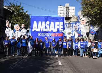 “No aceptamos más ajustes en la salud”: fuerte protesta de AMSAFE en IAPOS