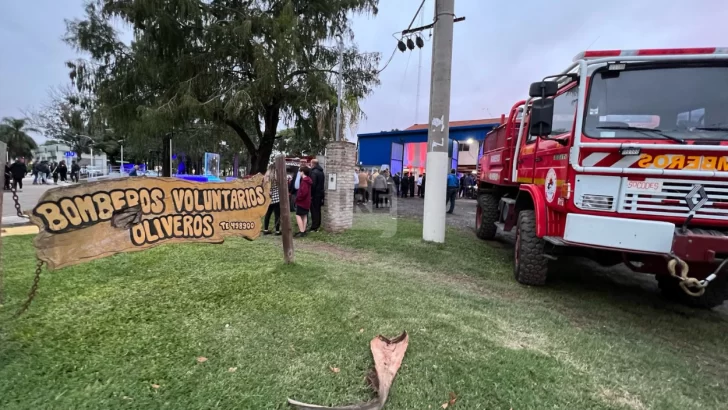 Bomberos de Oliveros presenta hoy su nueva unidad de rescate