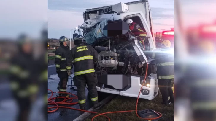 Choque entre dos camiones en la autopista Rosario-Santa Fe generó cortes y desvíos en San Lorenzo