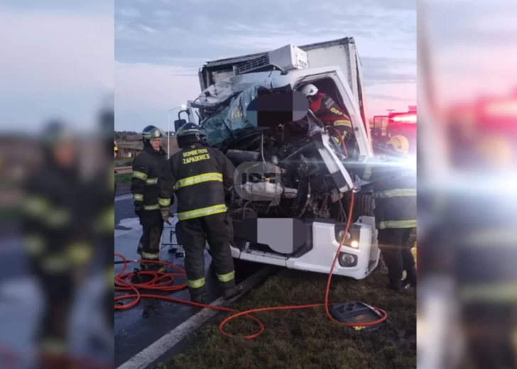 Choque entre dos camiones en la autopista Rosario-Santa Fe generó cortes y desvíos en San Lorenzo