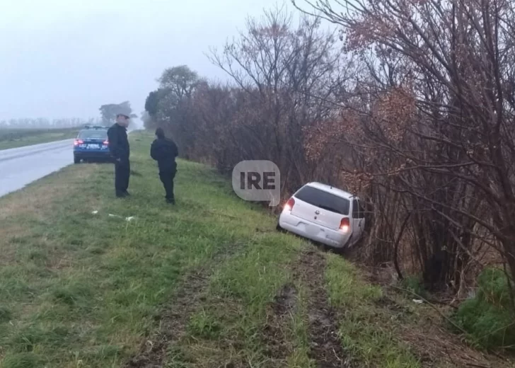 Un joven de Monje derrapó con su auto en la Ruta 11 a la altura de Barrancas
