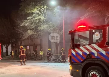 Incendió su moto en pleno control vehicular en Cañada de Gómez