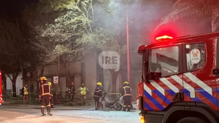 Incendió su moto en pleno control vehicular en Cañada de Gómez