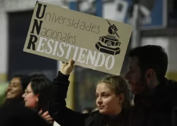 Docentes de la UNR encabezan un nuevo paro de 48 horas esta semana