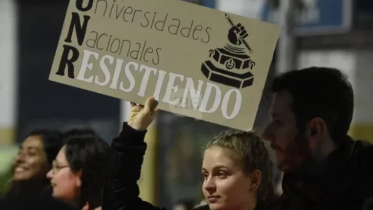 Docentes de la UNR encabezan un nuevo paro de 48 horas esta semana