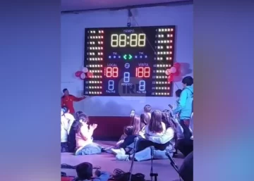 Un sueño cumplido: el nuevo marcador ya ilumina el básquet de Sportivo Belgrano