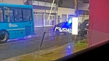 Dispararon contra un colectivo de la línea 110 en Rosario