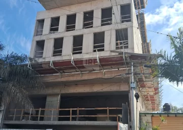 Tragedia en San Lorenzo: Cuatro obreros murieron en un edificio en construcción y otro está grave