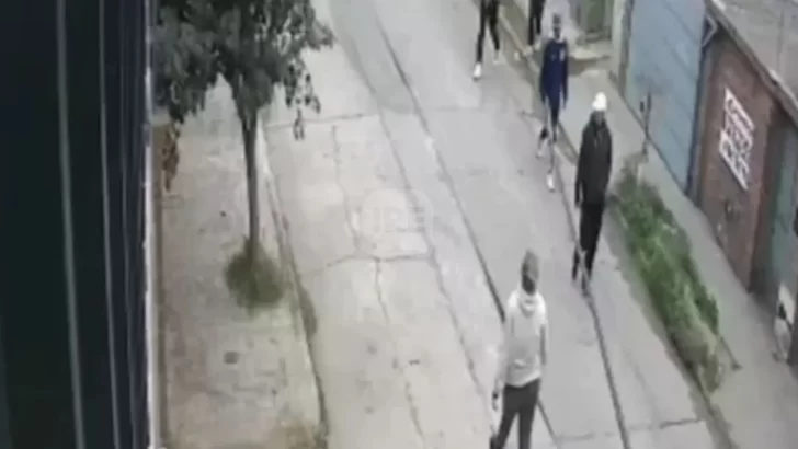 Una mujer fue atacada por una banda armada para robarle el auto en Fray Luis Beltrán