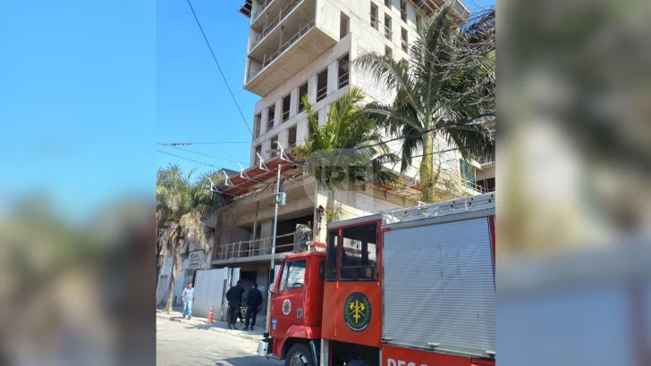 Clausuraron la obra e investigan por qué cayó el montacargas