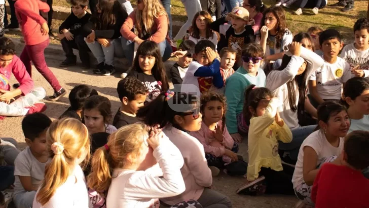 Serodino se prepara para celebrar el Día  del Niño con chocolate, música y diversión