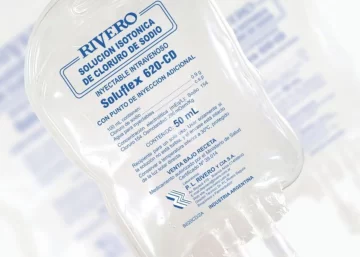 ANMAT clausuró un laboratorio por fallas en la producción de suero fisiológico