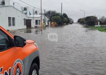 Temporal en Santa Fe: Más de 270 mm en horas dejó a localidades del sur santafesino bajo agua