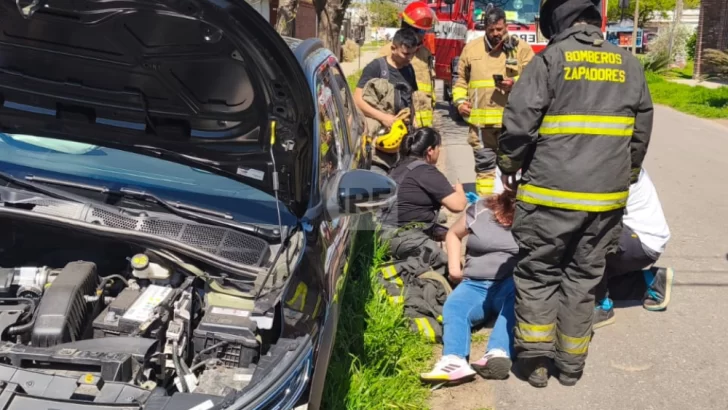 Bomberos rescataron a una mujer tras un choque en Fray Luis Beltrán