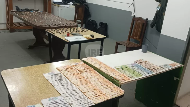 Detuvieron a dos personas con droga y dinero en San Lorenzo