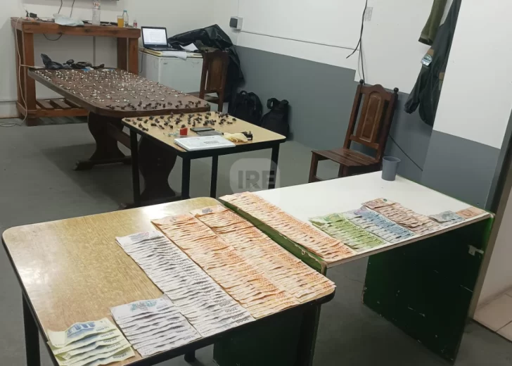 Detuvieron a dos personas con droga y dinero en San Lorenzo