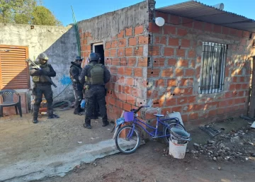 Operativo en San Lorenzo: Detienen a tres sospechosos por un robo calificado
