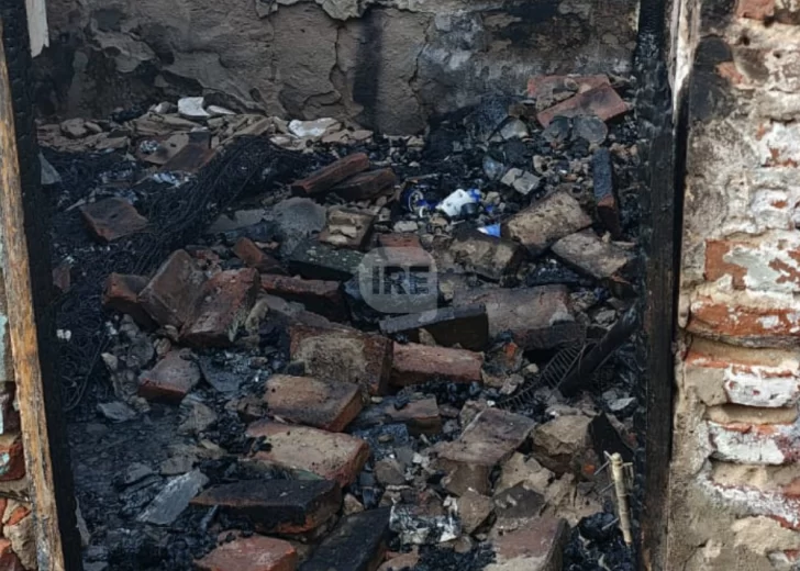 Incendio en Maciel: Bomberos controlaron el fuego en una vivienda