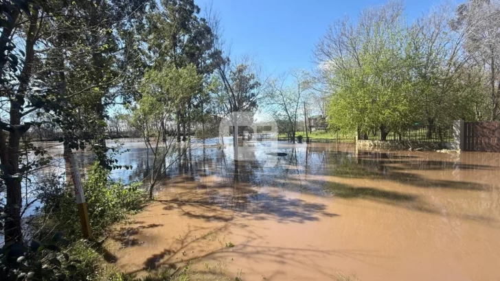 Evacuados en Oliveros: “Reubicamos a diez familias por precaución antes de la madrugada”