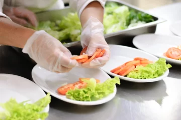 Aprender para habilitar: Nueva edición del curso de manipulación de alimentos en Timbúes