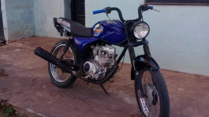 Robaron una moto frente a un centro de jubilados en Maciel