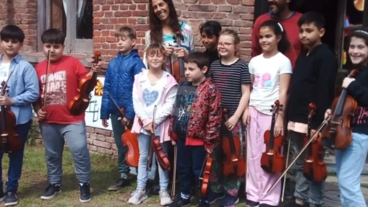 Orgullo de Oliveros: La orquesta infantil cumple una década y se presenta en San Lorenzo