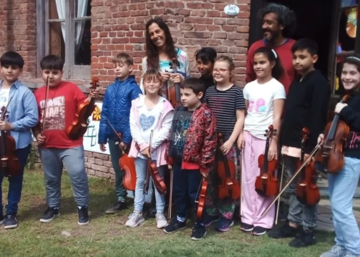 Orgullo de Oliveros: La orquesta infantil cumple una década y se presenta en San Lorenzo