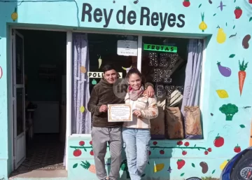 “Queremos dar un pedacito de esperanza”: Comerciantes de Oliveros ayudan a los damnificados