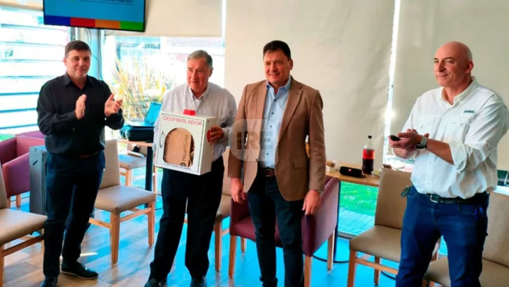 La Municipalidad de San Lorenzo suma desfibriladores automáticos en estaciones de servicio