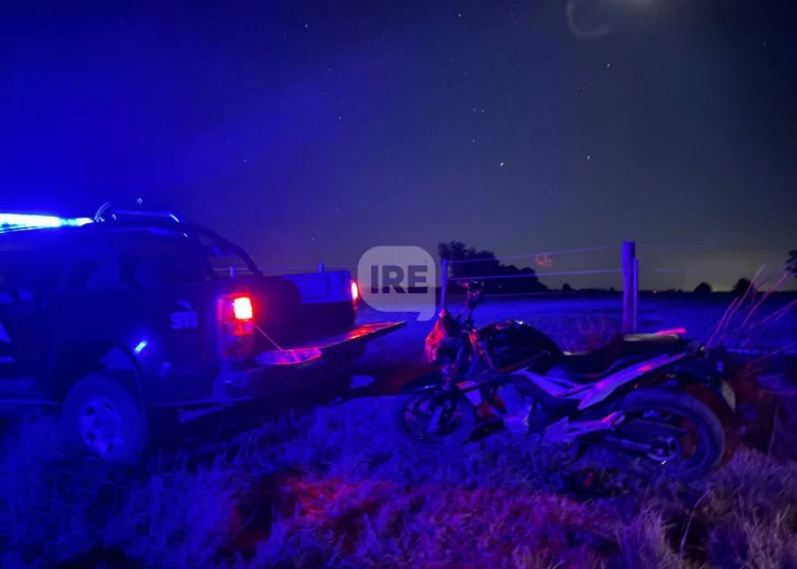 Un motociclista despistó por la 65 en el ingreso a Diaz y terminó hospitalizado