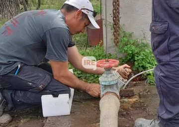 Barrancas empezó a recuperar el suministro del agua potable después de largas horas de alerta