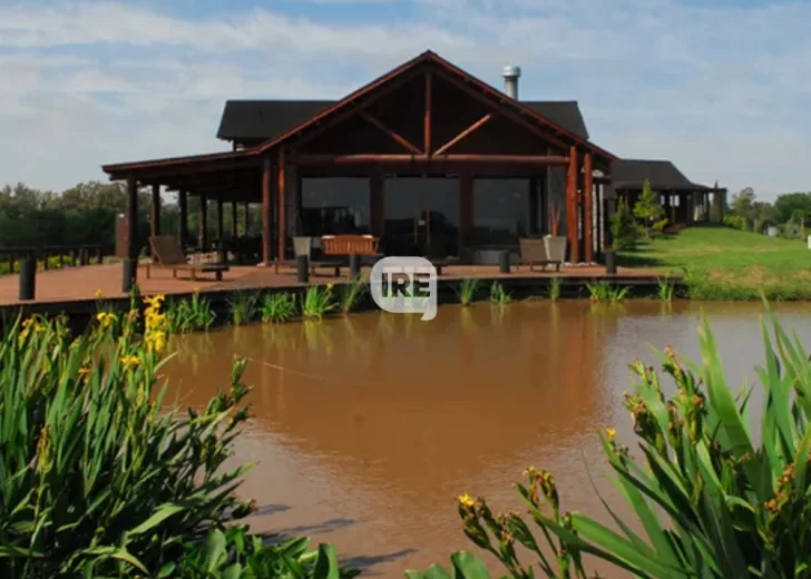 Terrenos, autos de lujo y una inmobiliaria de Rosario: El rastro del lavado narco que llega a Oliveros y el cordón Industrial Terrenos, autos de lujo y una inmobiliaria de Rosario: El rastro del lavado narco que llega a Oliveros y el cordón Industrial