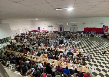 El Club Aldao invita a una noche de fiesta y sabores con su tradicional cena show El Club Aldao invita a una noche de fiesta y sabores con su tradicional cena show